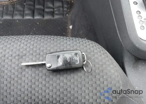 2014 Volkswagen Jetta 2.0L S z USA, uszkodzony, nr VIN 3VW2K7AJ8EM233080